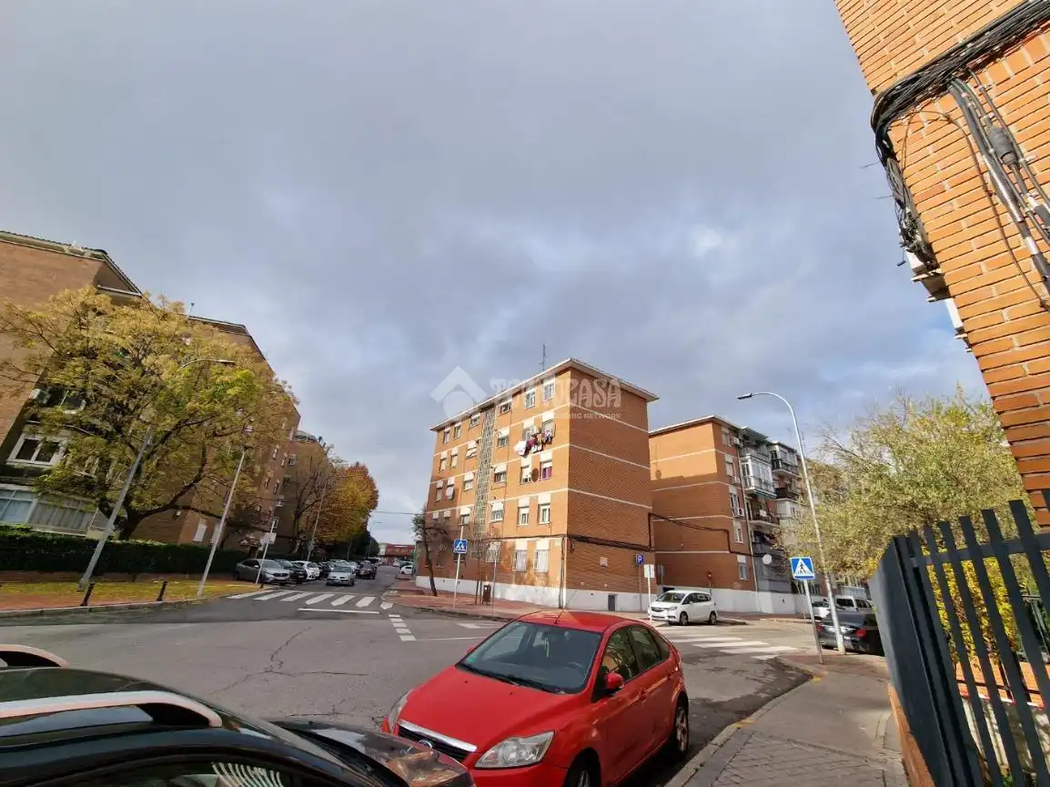 Vista exterior de Pis en venda en Torrejón de Ardoz amb Aire condicionat i Terrassa