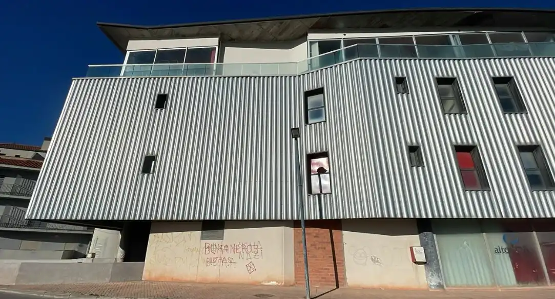 Edifici en venda a Agustina de Aragón, 2, La Muela