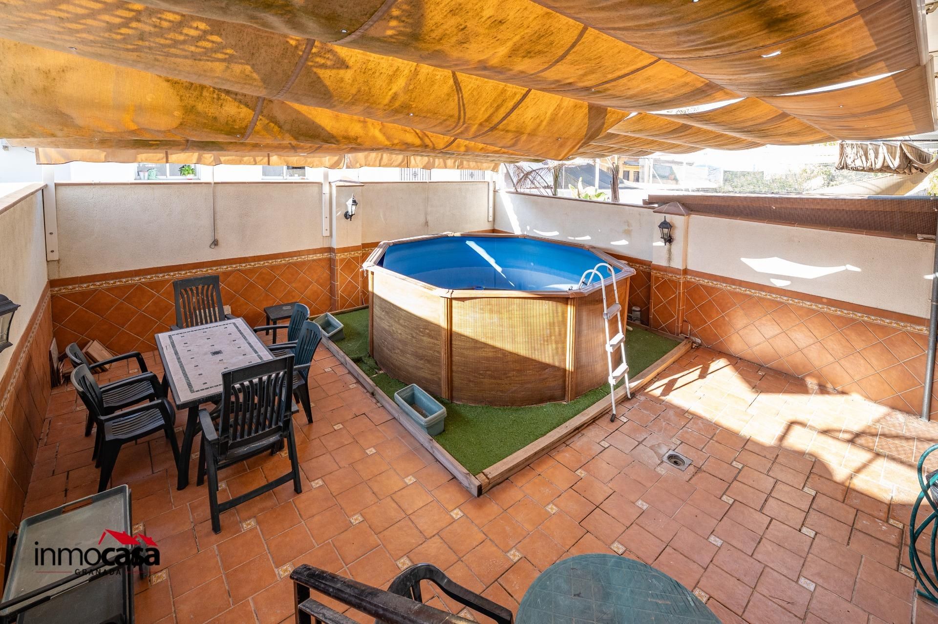 Casa adosada en venda a Pulianas