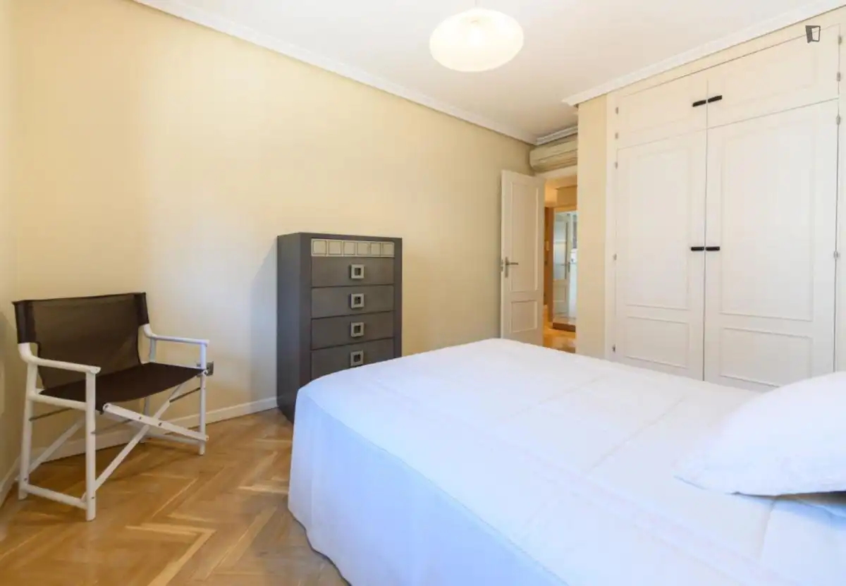 Bedroom of Apartments for rent in Madrid  with Air Conditioner, Heating and Furnished