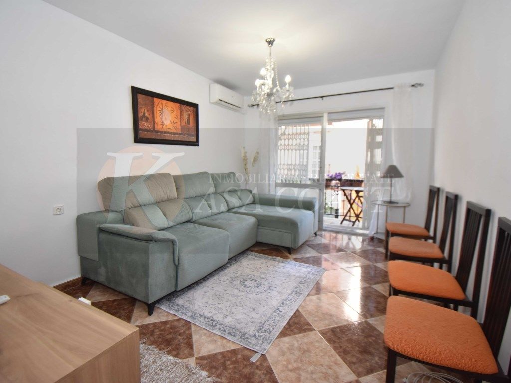 Living room of Flat for sale in Fuengirola  with Air Conditioner, Furnished and Balcony