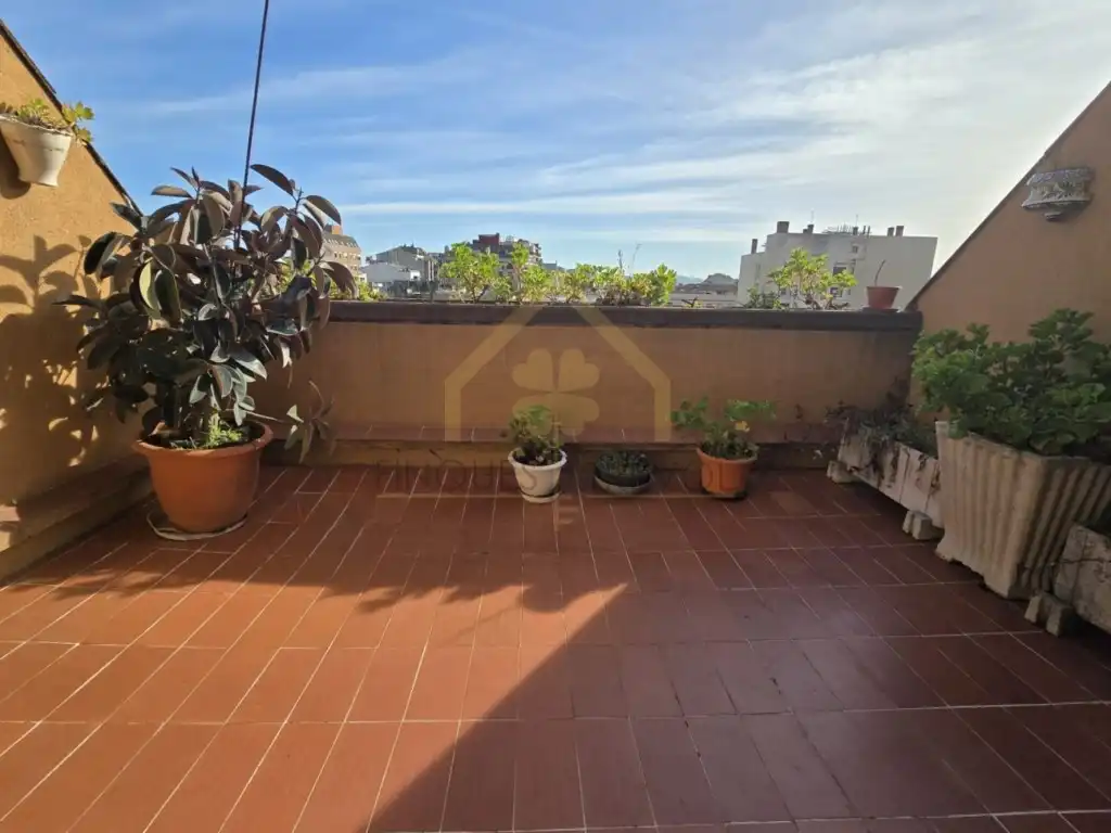 Attic for sale in Calle Hospital, Joan Prim