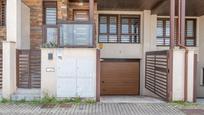 Exterior view of Single-family semi-detached for sale in Armilla  with Air Conditioner and Terrace