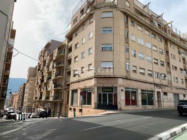 Gewerbefläche zur Miete in Zona Nord