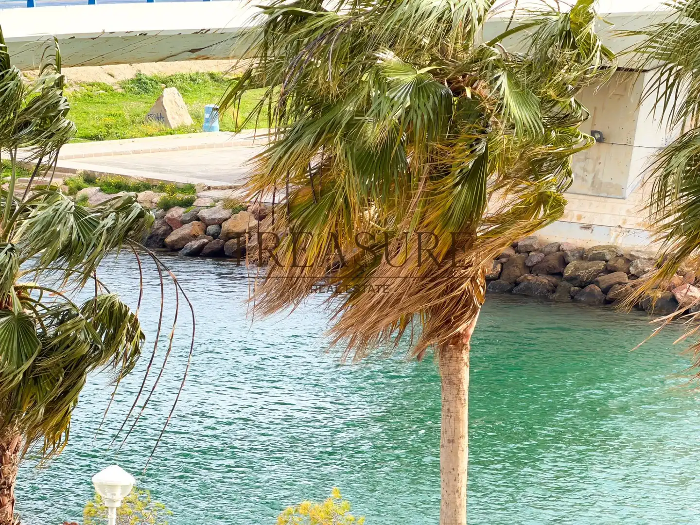 Apartament en venda en La Manga del Mar Menor amb Aire condicionat, Terrassa i Moblat