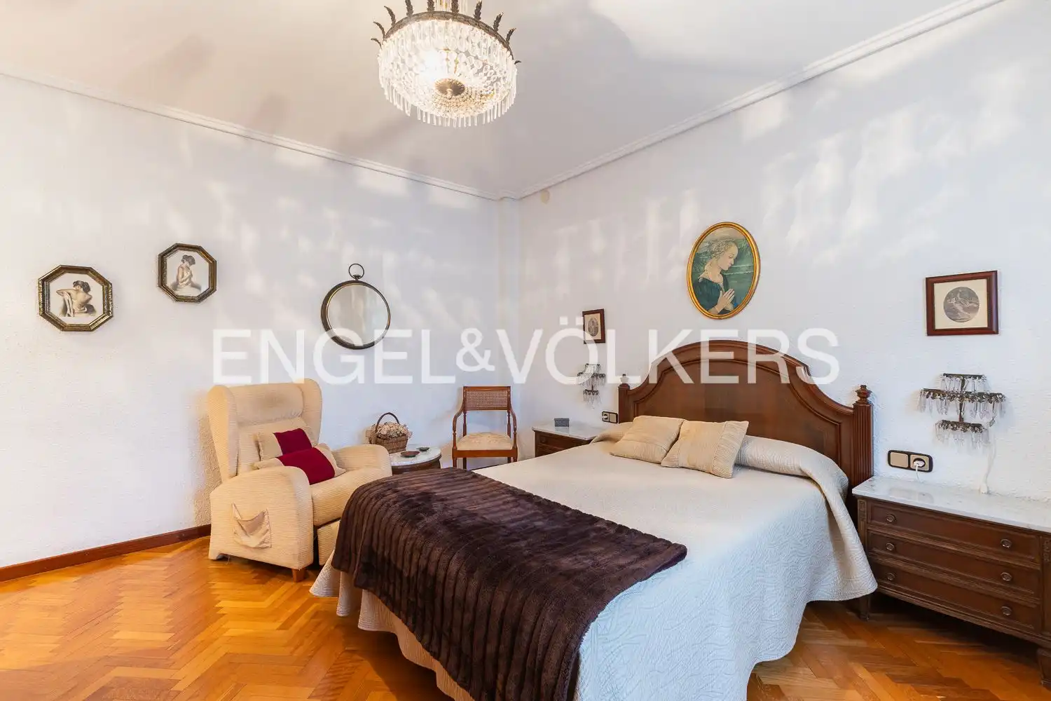 Schlafzimmer von Dachboden zum Verkauf in Valencia mit Klimaanlage, Heizung und Parkett