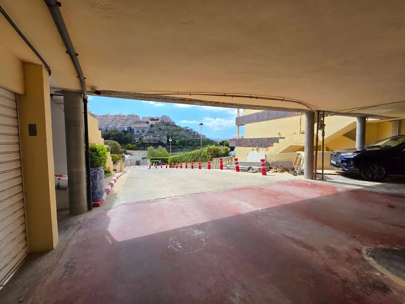 Parking de Apartamento en venta en La Manga del Mar Menor con Aire acondicionado, Terraza y Trastero