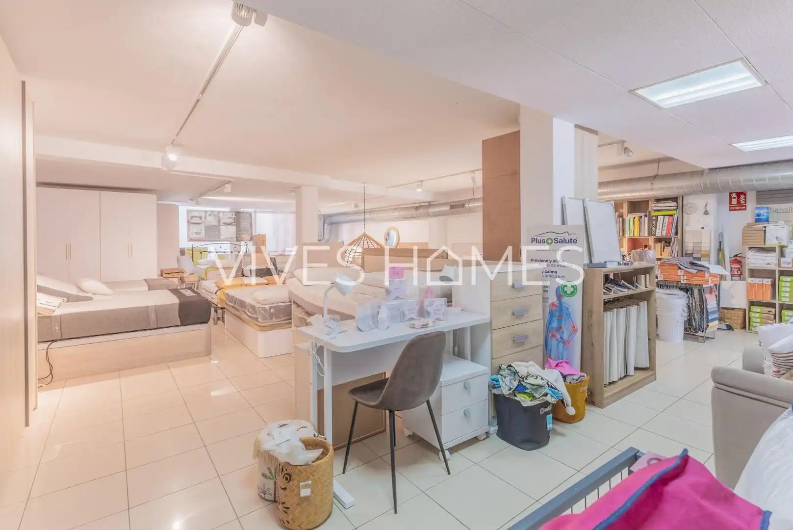 Local commercial à vendre à de la Platja Cassà, imagen 6