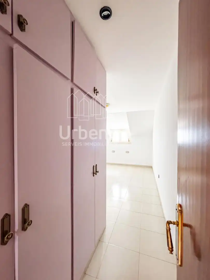 Casa con piscina en venta en Nucli Urbà, imagen 38