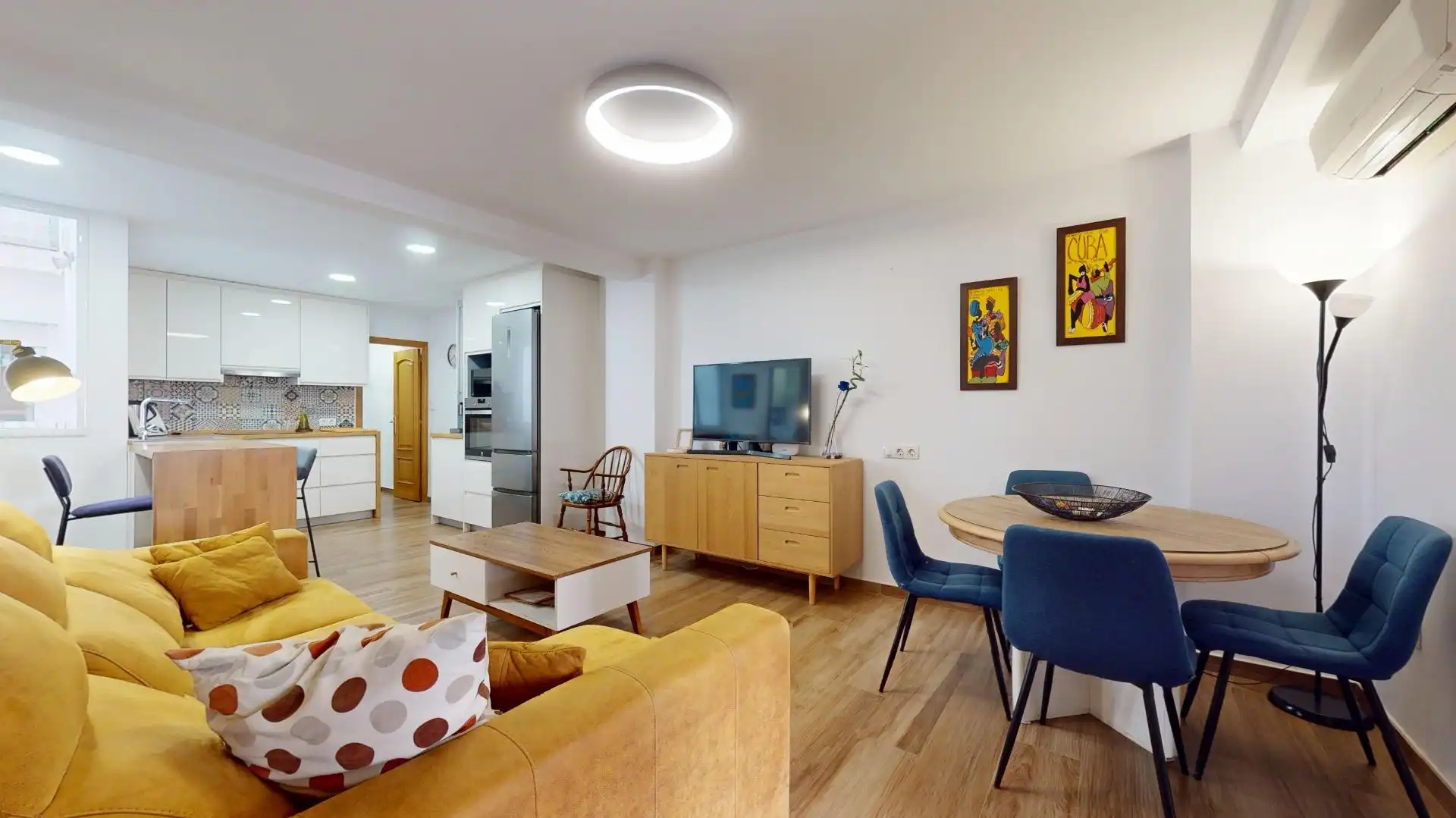 Living room of Flat for sale in Elche / Elx  with Air Conditioner and Balcony