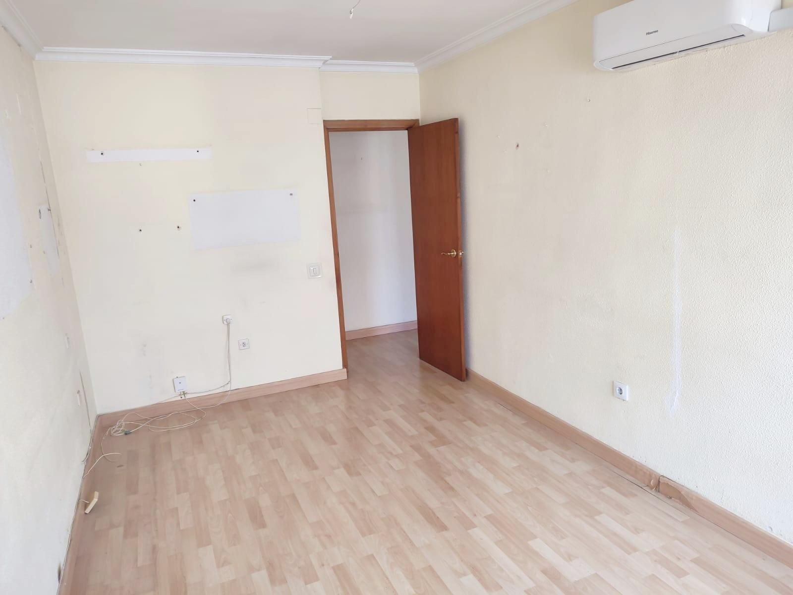 Dormitori de Pis en venda en Badajoz Capital amb Aire condicionat, Terrassa i Balcó