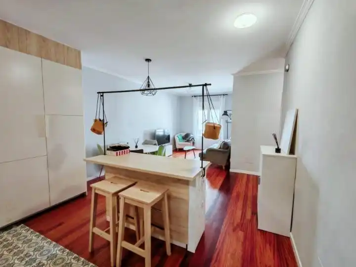 Küche von Wohnung zum Verkauf in Vigo  mit Heizung, Möbliert und Balkon