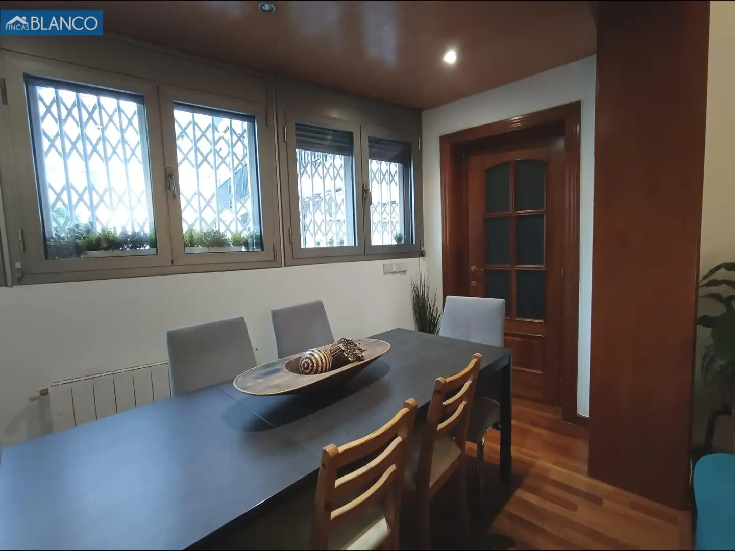 Comedor de Piso en venta en L'Hospitalet de Llobregat con Aire acondicionado, Calefacción y Parquet