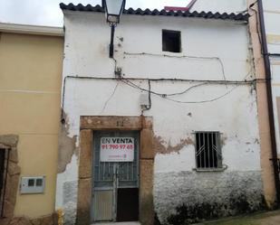 Vista exterior de Casa adosada en venda en Arroyomolinos (Cáceres)