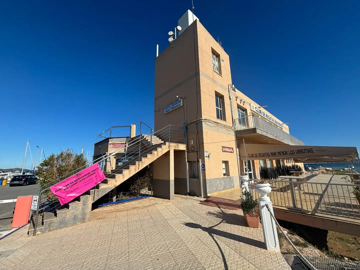 Vista exterior de Pis en venda en Cartagena amb Jardí privat, Terrassa i Traster