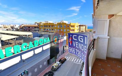 Exterior view of Apartment for sale in Guardamar del Segura  with Air Conditioner and Terrace