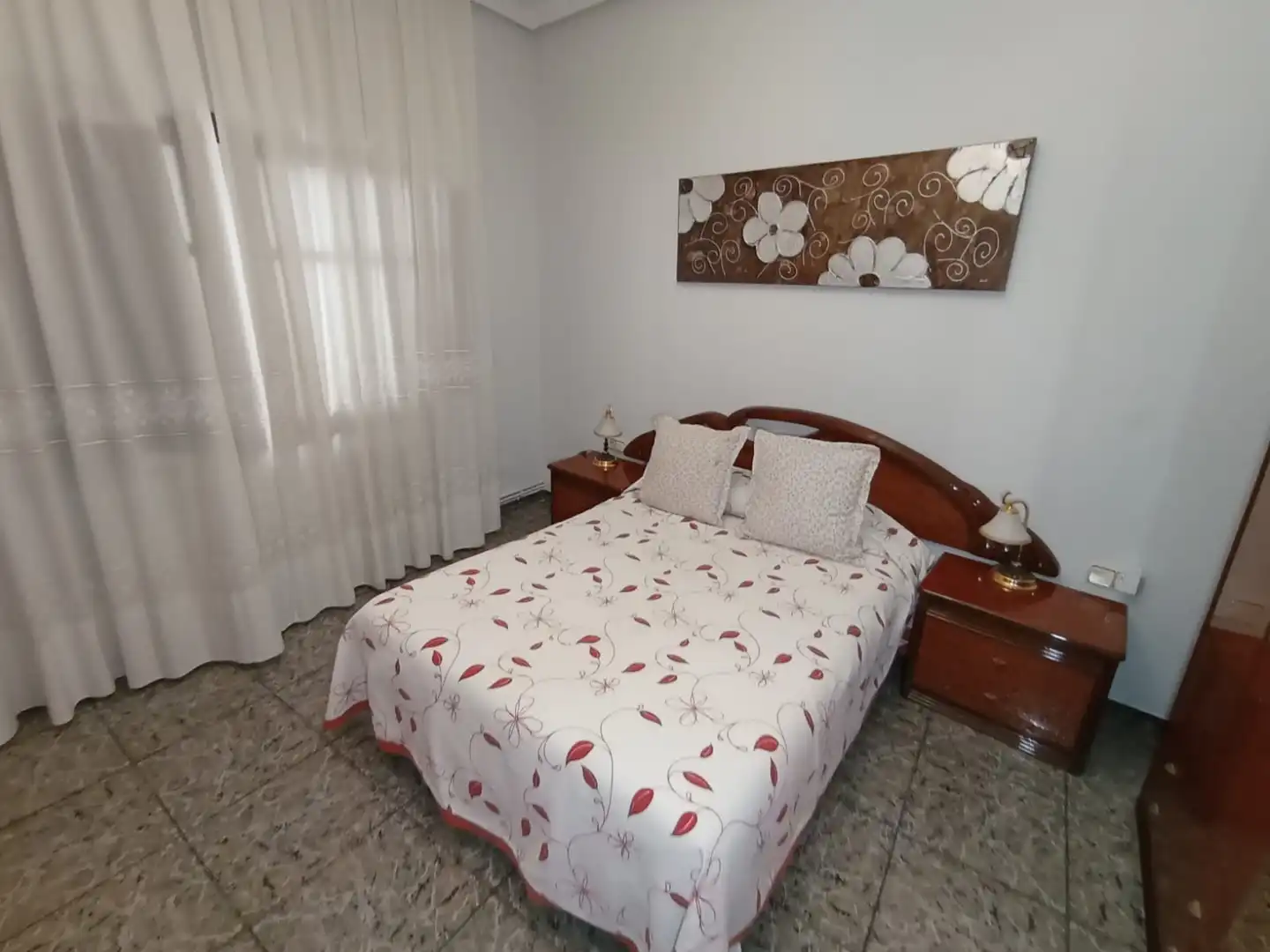 Dormitori de Casa o xalet en venda en Tomelloso amb Aire condicionat, Calefacció i Jardí privat
