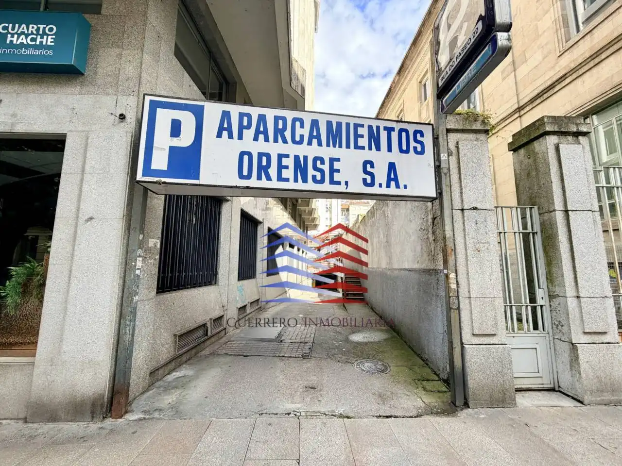 Exterior view of Apartments for rent in Ourense Capital   with Heating, Parquet flooring and Storage room