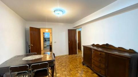 Foto 3 de Piso en venta en  Conde Torrecedeira, Berbés - Peritos, Pontevedra