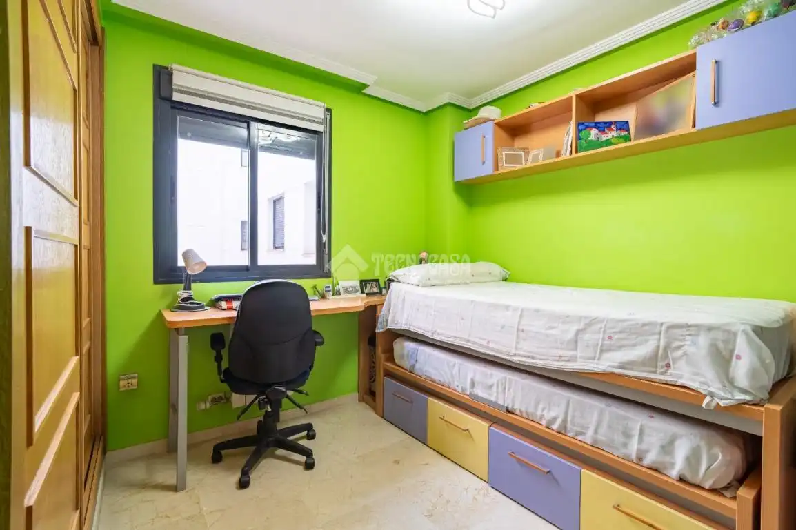 Habitación de Piso en venta en Granada