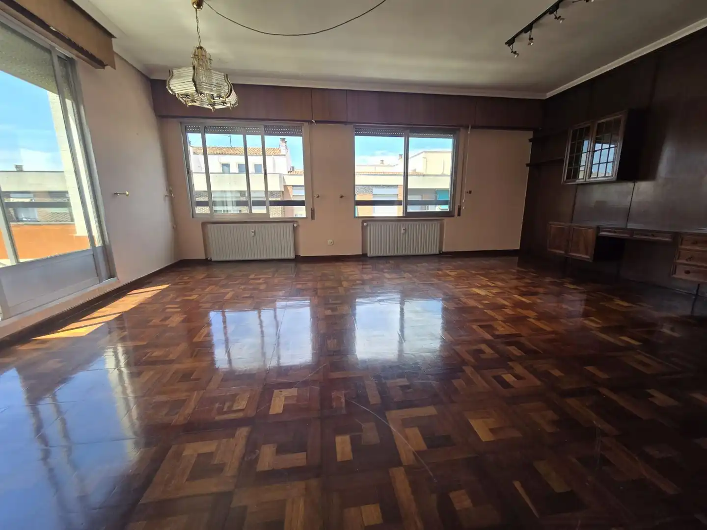 Sala d'estar de Àtic en venda en  Logroño amb Aire condicionat, Calefacció i Terrassa