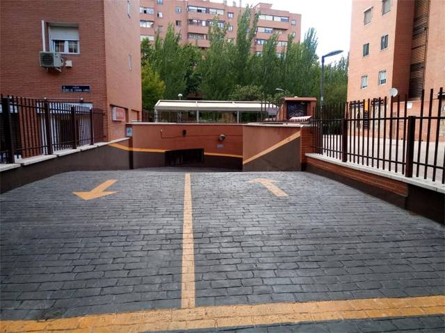 Garaje en Venta en Calle Sierra de Cuerda Larga, 9 en Numancia