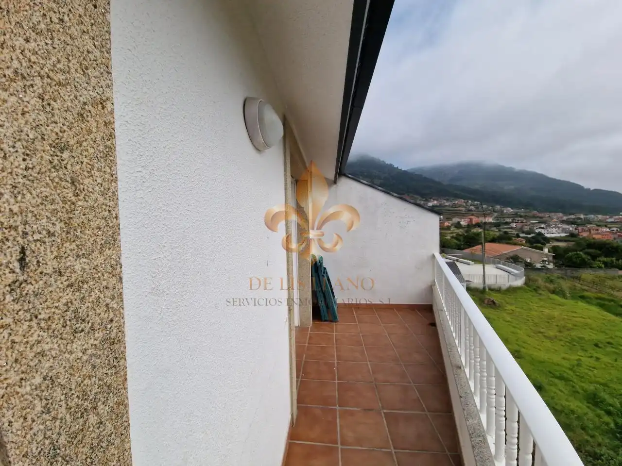 Terraza de Piso en venta en Oia con Calefacción, Terraza y Amueblado