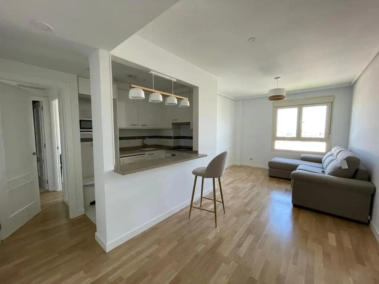 Flat with pool to rent in Calle de Arcaute, imagen 4