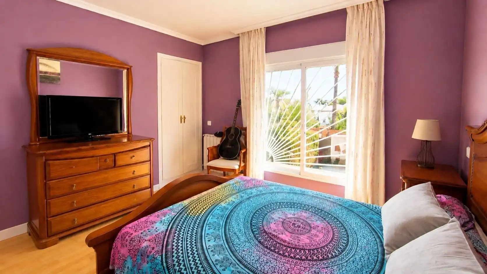 Dormitori de Casa o xalet en venda en Benidorm amb Aire condicionat, Calefacció i Jardí privat