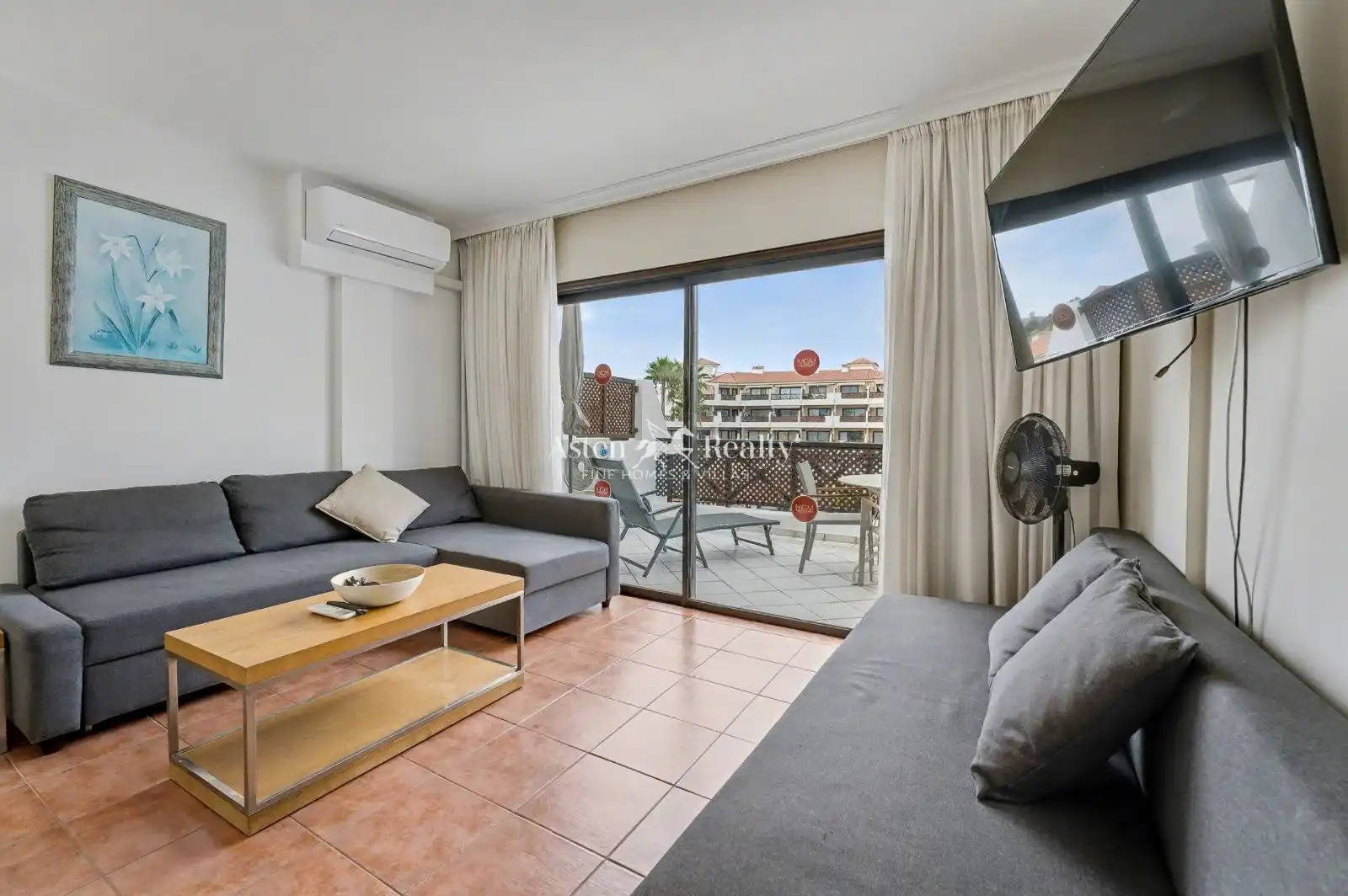 Sala de estar de Ático en venta en San Miguel de Abona con Aire acondicionado, Terraza y Piscina