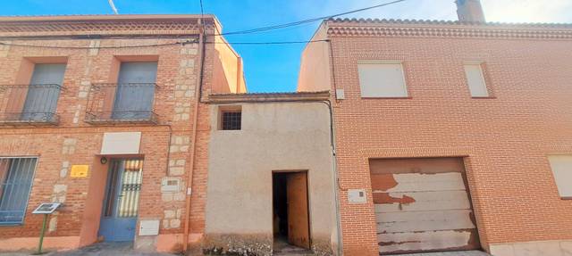 Terreno residencial en Venta en Calle de las Parras, 10 en Valdepiélagos
