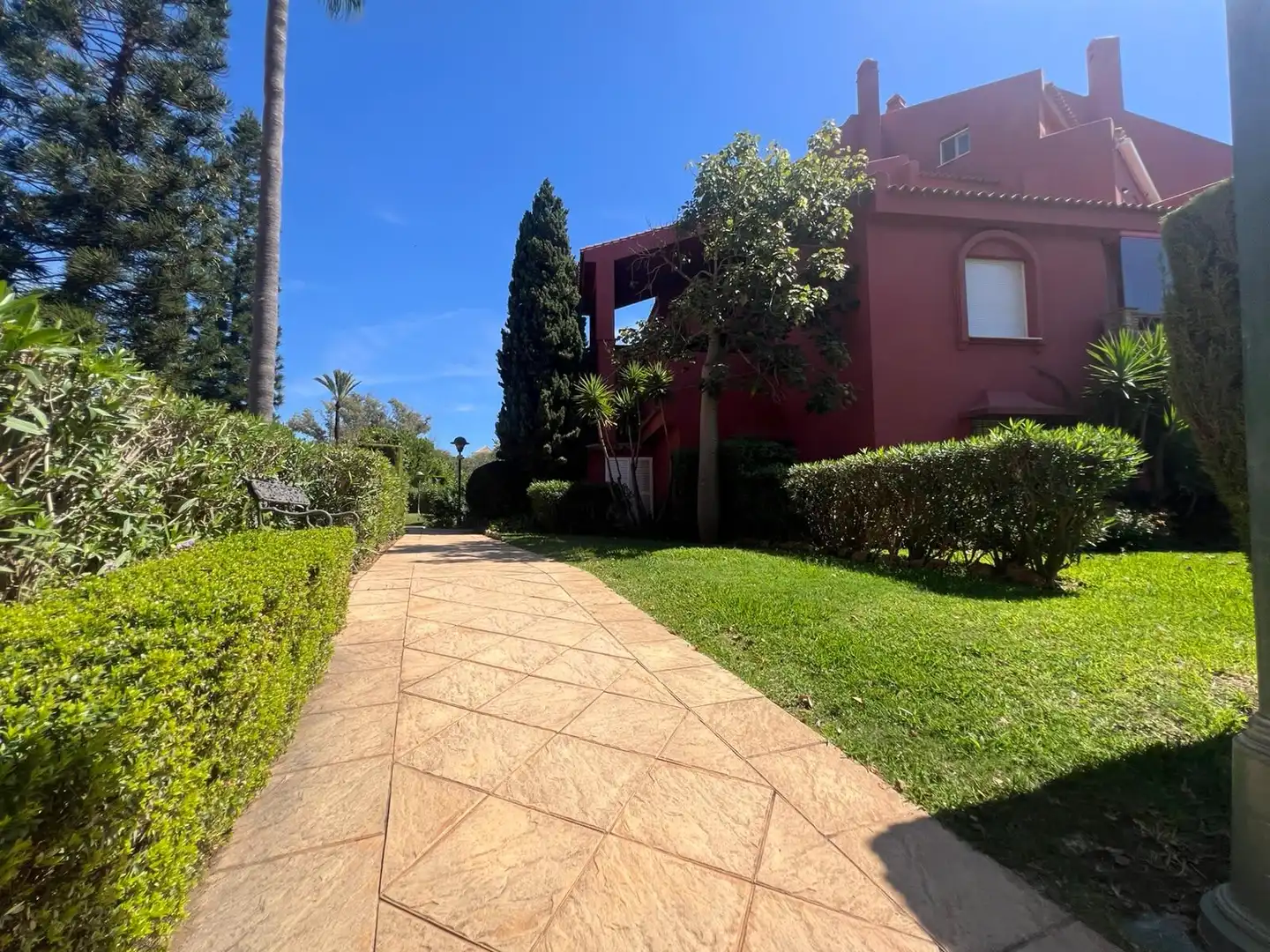 Vista exterior de Piso en venta en Elviria - Cabopino