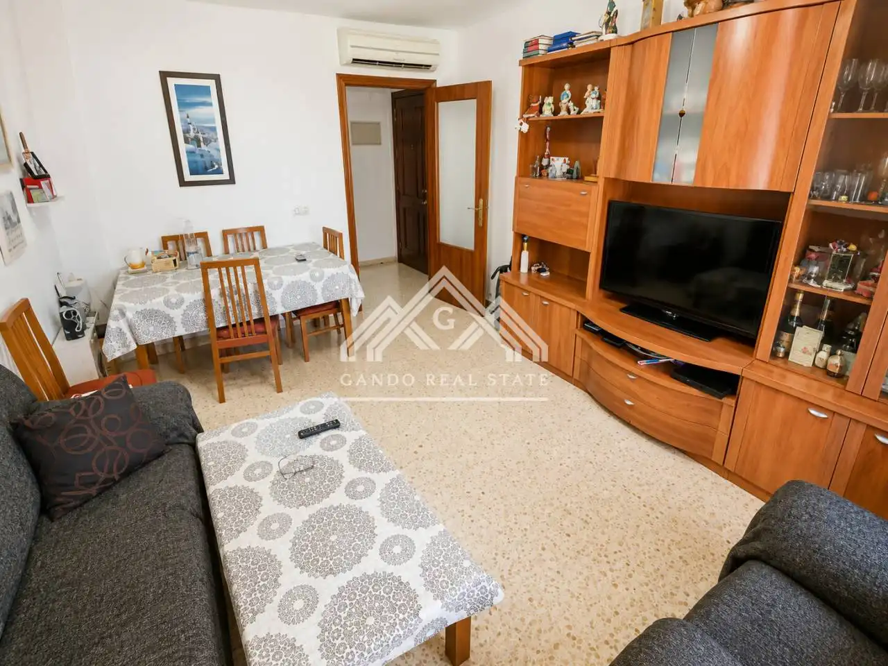 Living room of Flat for sale in Dos Hermanas  with Air Conditioner, Private garden and Storage room