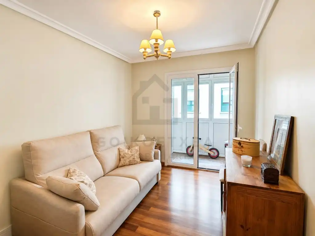 Sala de estar de Piso en venta en Irun 