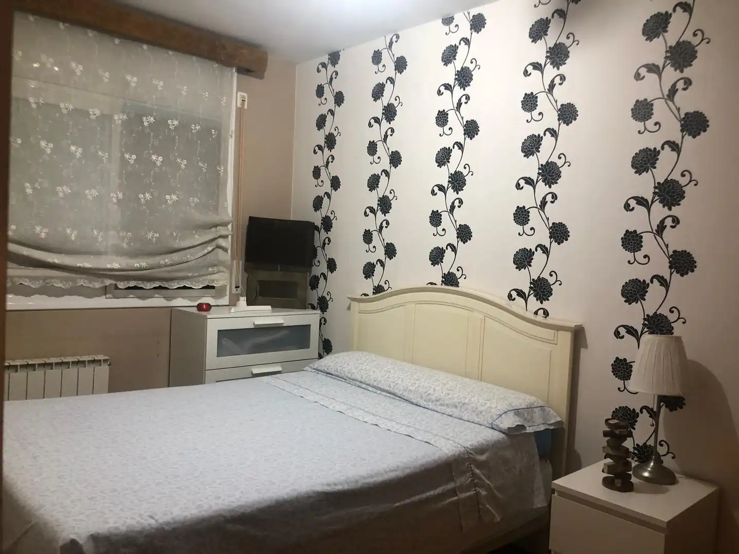Habitación de Casa adosada en venta en Sant Jaume dels Domenys con Calefacción, Terraza y Trastero