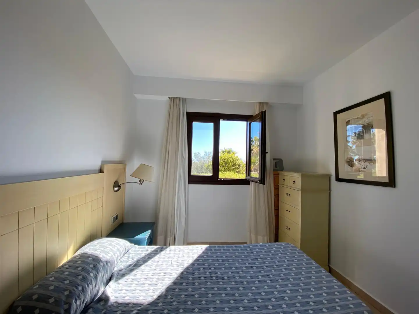 Dormitori de Apartament en venda en Ayamonte amb Aire condicionat, Moblat i Rentadora