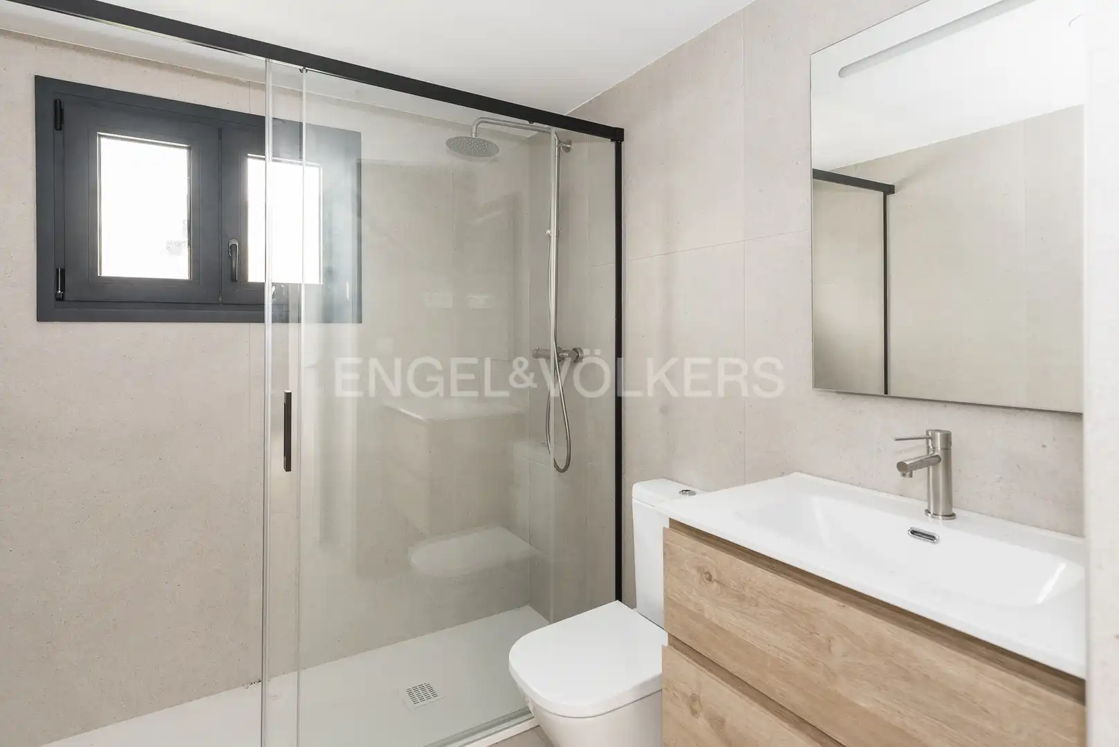 Baño de Piso en venta en Gavà con Aire acondicionado, Calefacción y Terraza