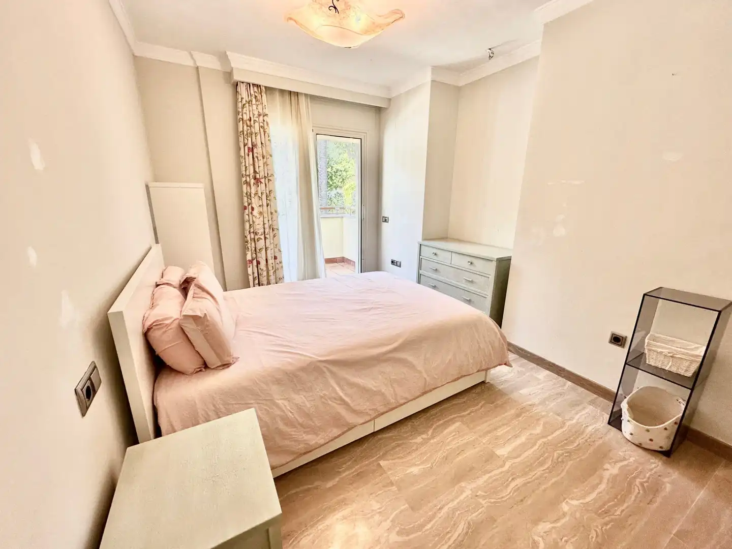 Apartamento con piscina en venta en Milla de Oro, imagen 18