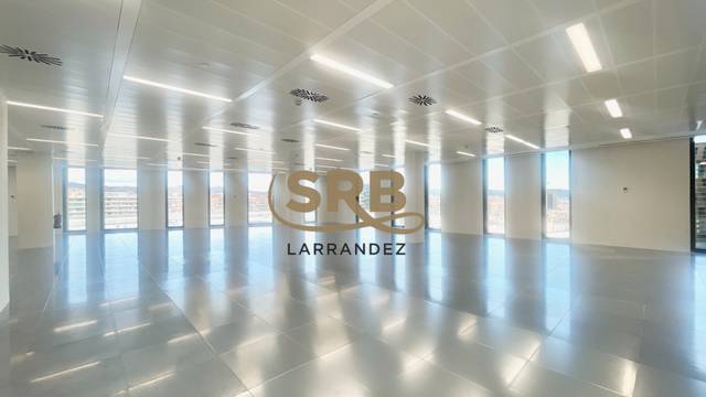 Oficina en Alquiler en Avinguda Diagonal en El Parc i la Llacuna del Poblenou