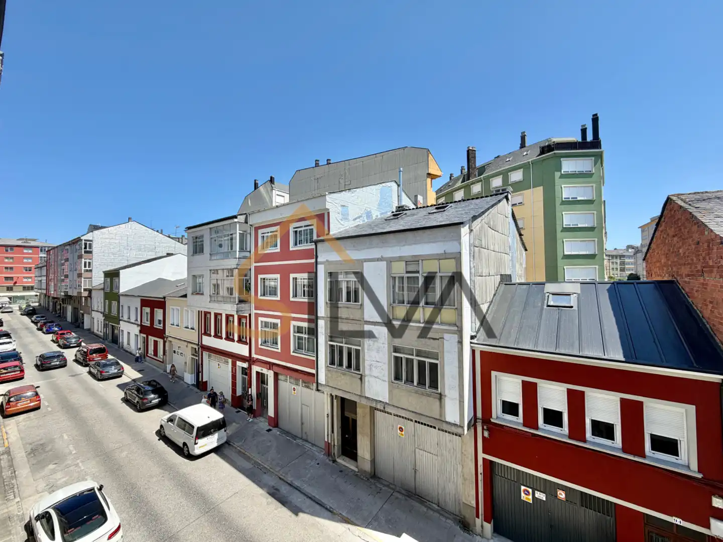 Vista exterior de Pis en venda en Lugo amb Calefacció, Terrassa i Moblat