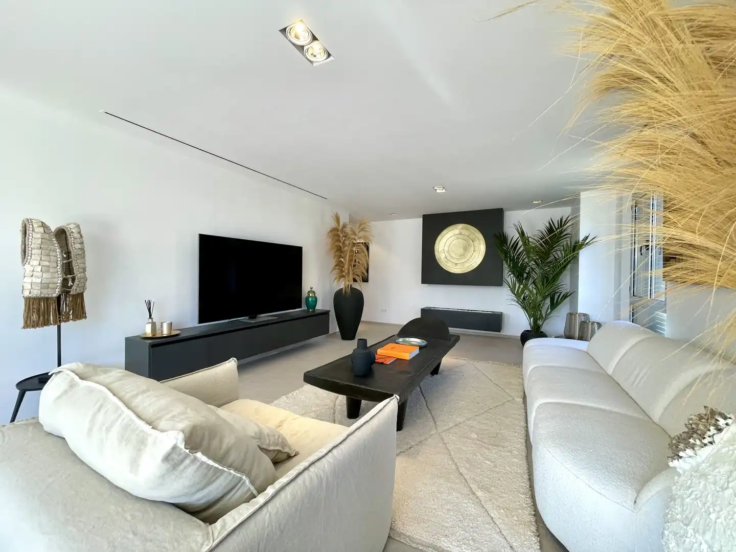 Sala de estar de Apartamento en venta en Sotogrande con Aire acondicionado, Piscina y Balcón