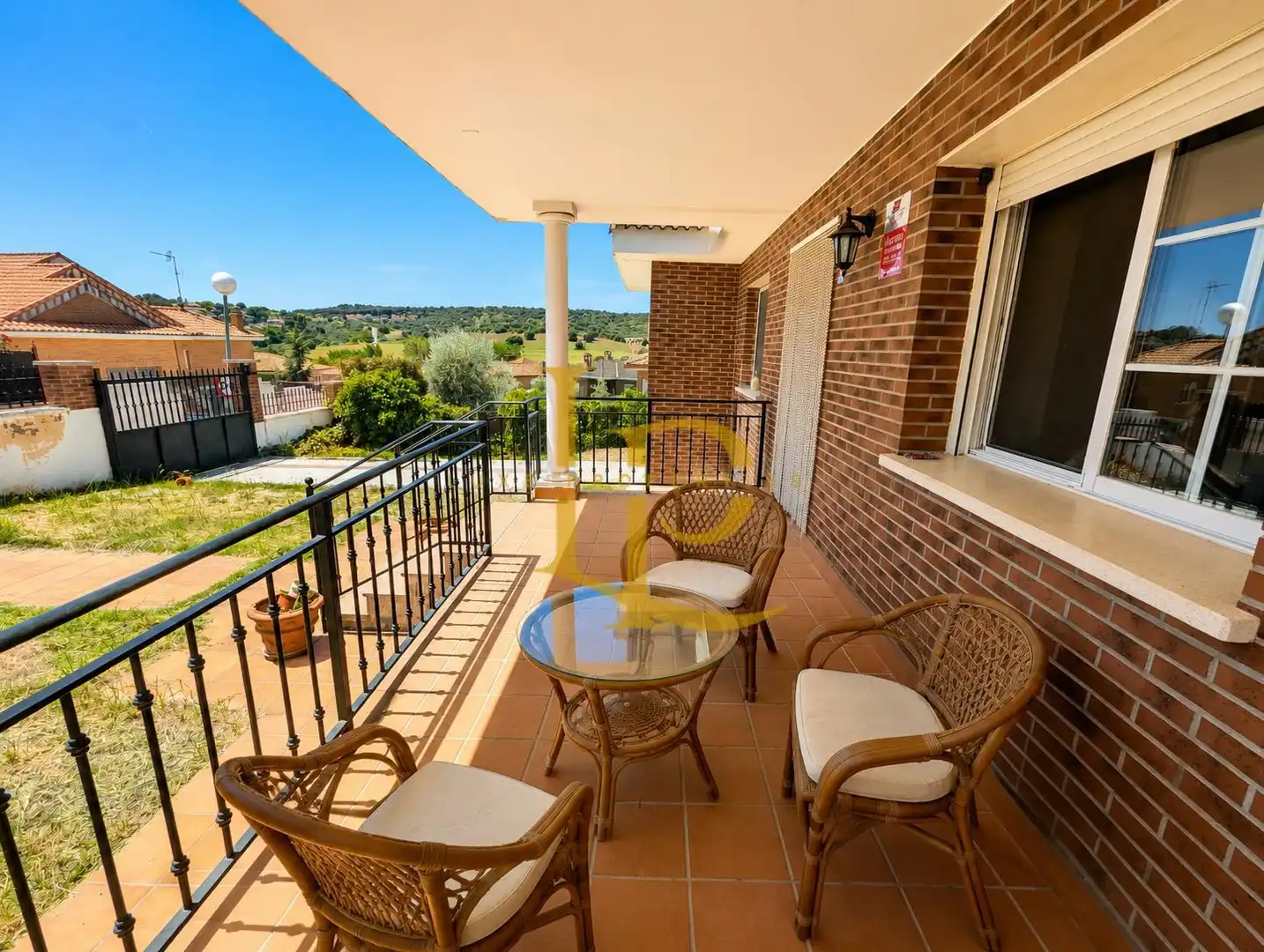 Terrassa de Casa o xalet en venda en Galápagos amb Calefacció, Jardí privat i Terrassa