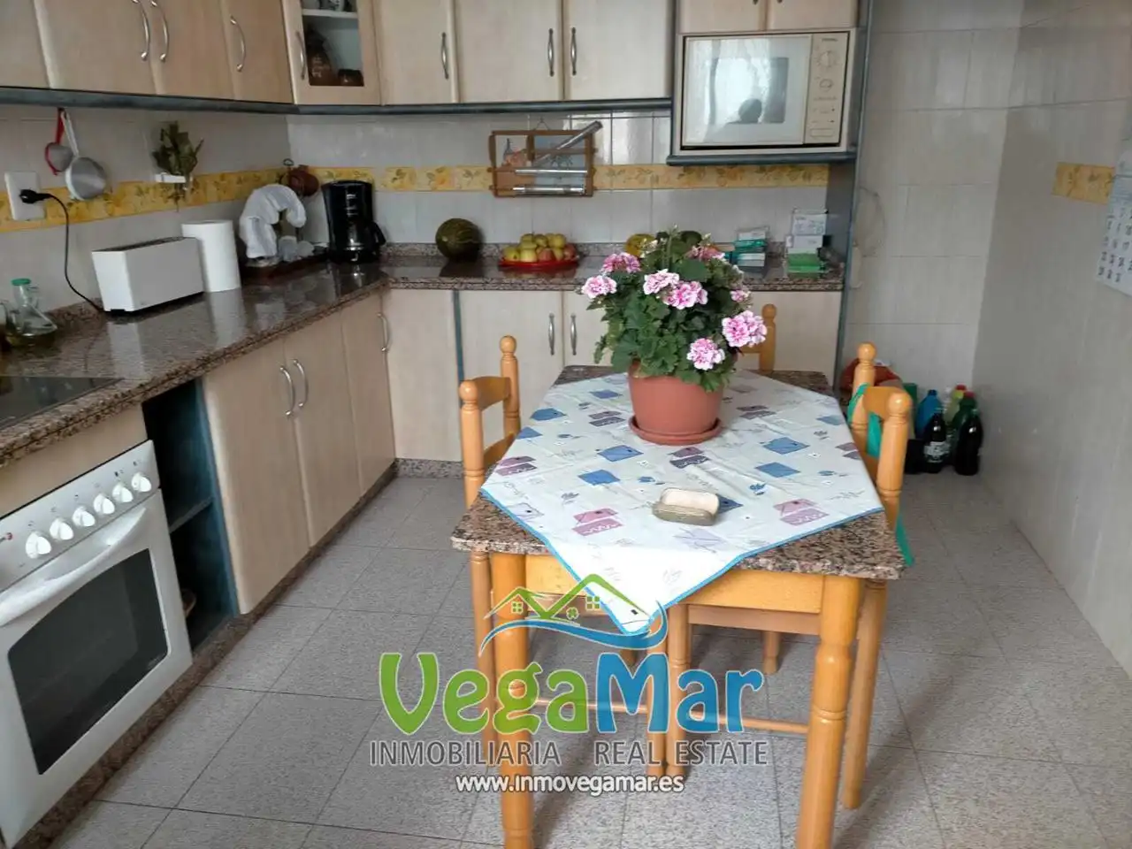 Kitchen of Country homes for rent in Almuñécar