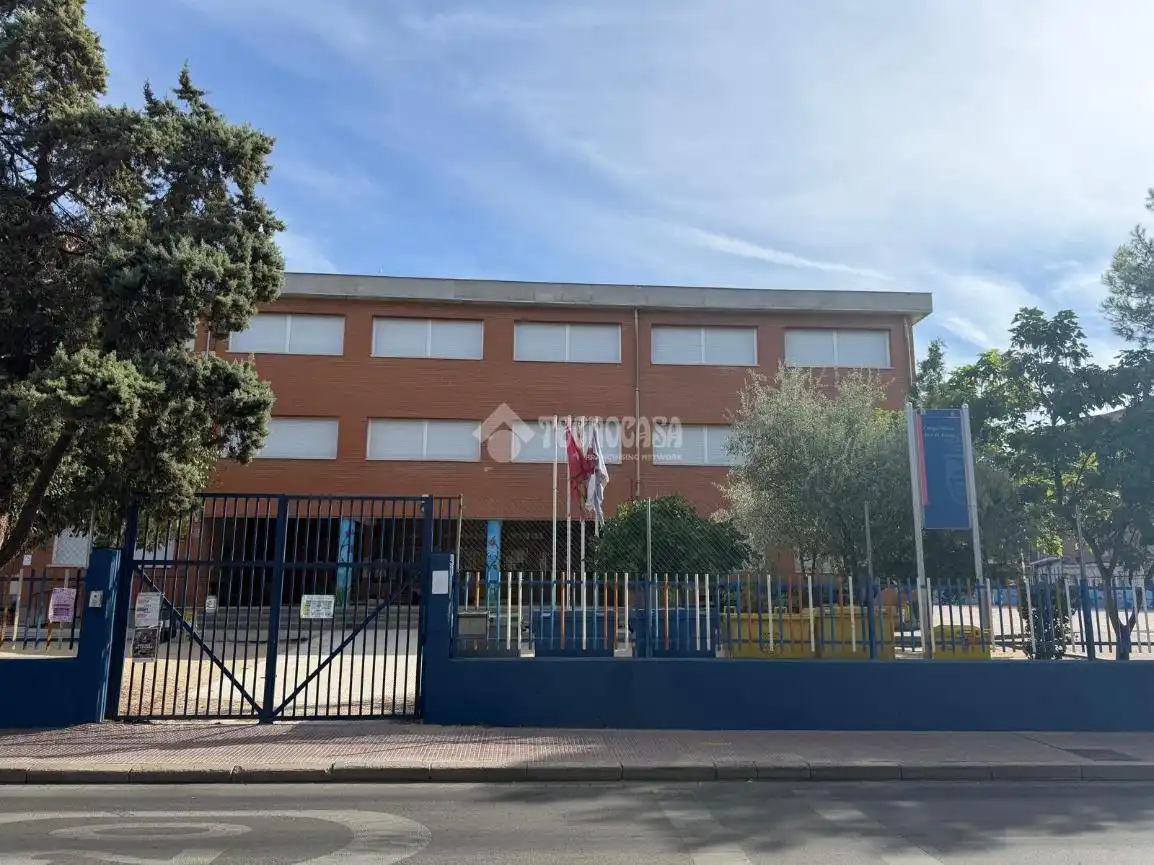 Außenansicht von Wohnung zum Verkauf in Leganés mit Heizung und Terrasse