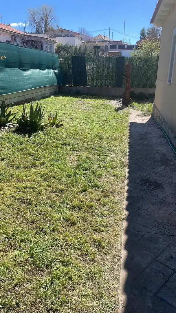 Jardí de Casa o xalet en venda en Colmenar de Oreja amb Calefacció, Jardí privat i Terrassa