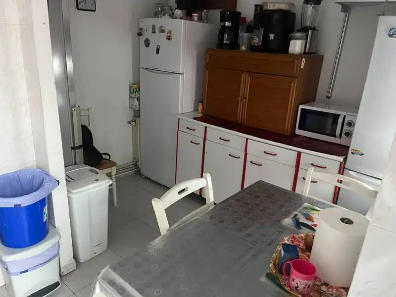 Cocina de Planta baja en venta en Madrid con Aire acondicionado, Calefacción y Jardín privado