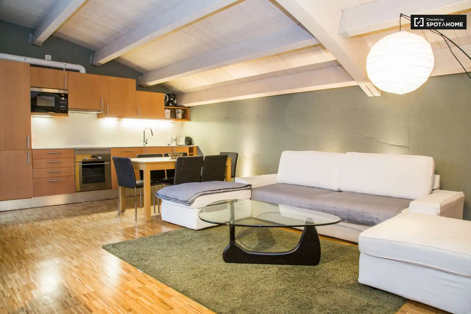 Habitació a Sant Gervasi- Galvany