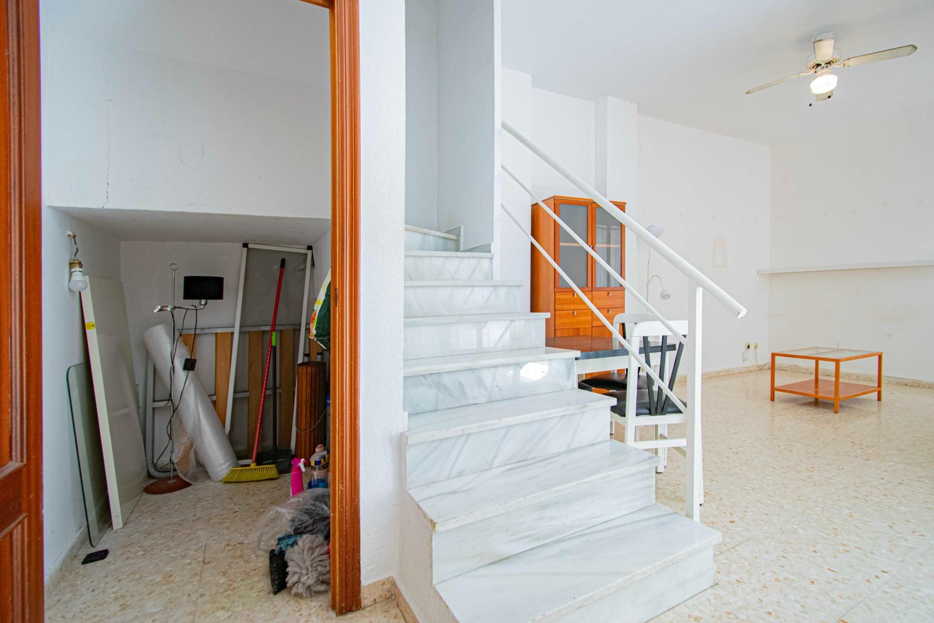 Dúplex en venta en  Sevilla Capital con Aire acondicionado y Trastero