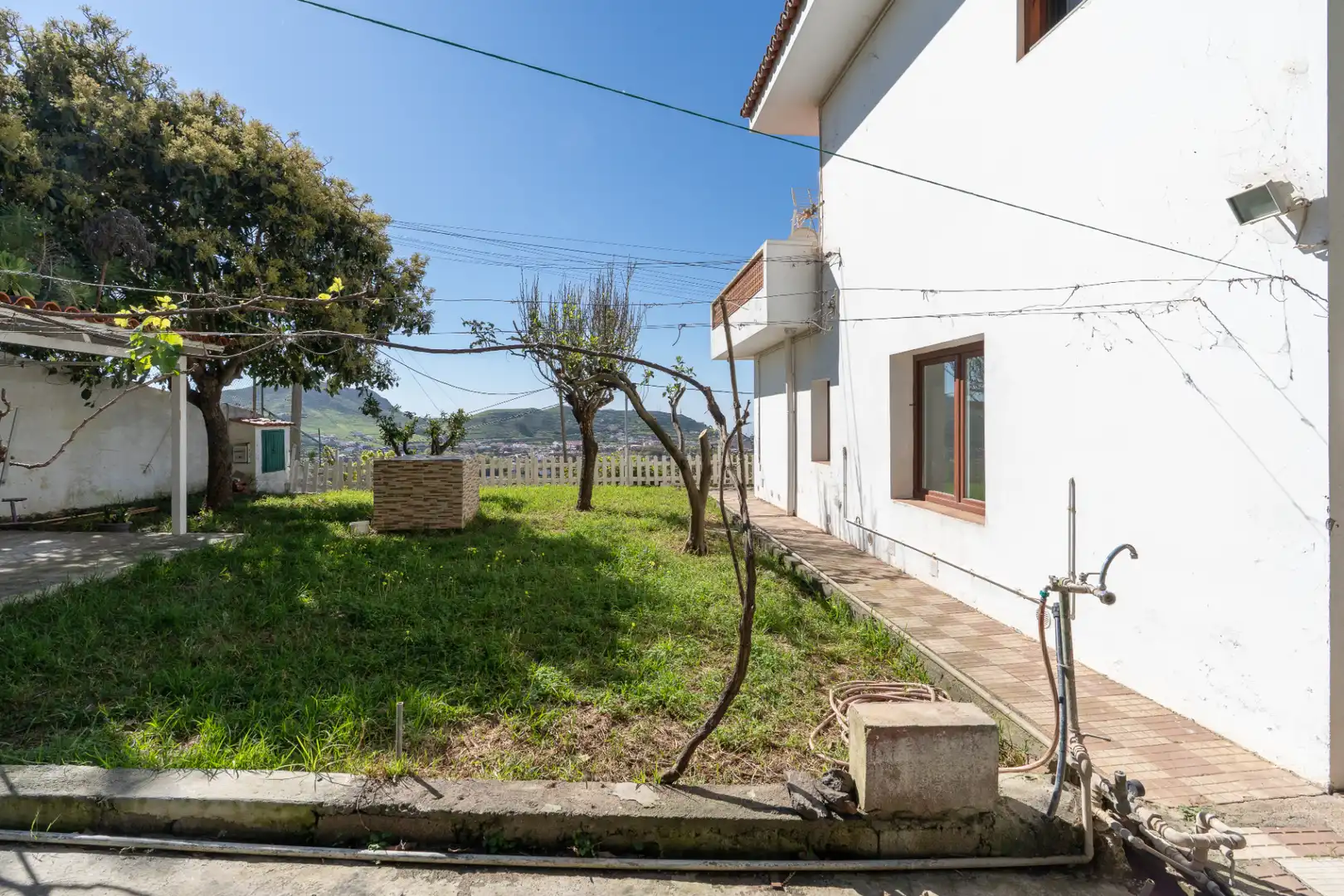 Vista exterior de Casa o xalet en venda en San Cristóbal de la Laguna amb Jardí privat i Terrassa