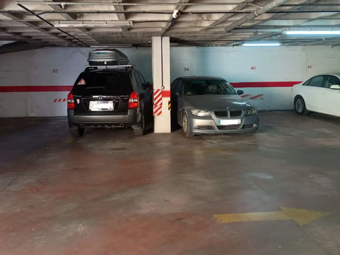 Parkplatz von Garage zum Verkauf in Ceuta mit Alarm